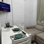 Sister's * تيرانا